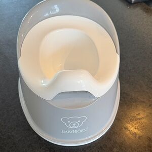BabyBjörn Gray and White Potty Chair